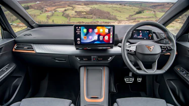 Cupra Born UK – dash