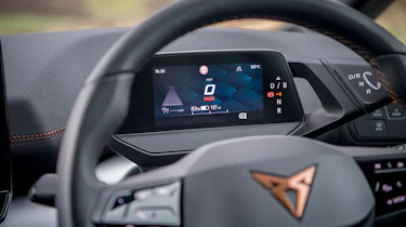 Cupra Born UK – display