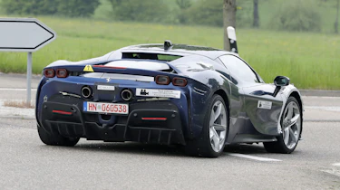 Ferrari SF90 German test car – rear