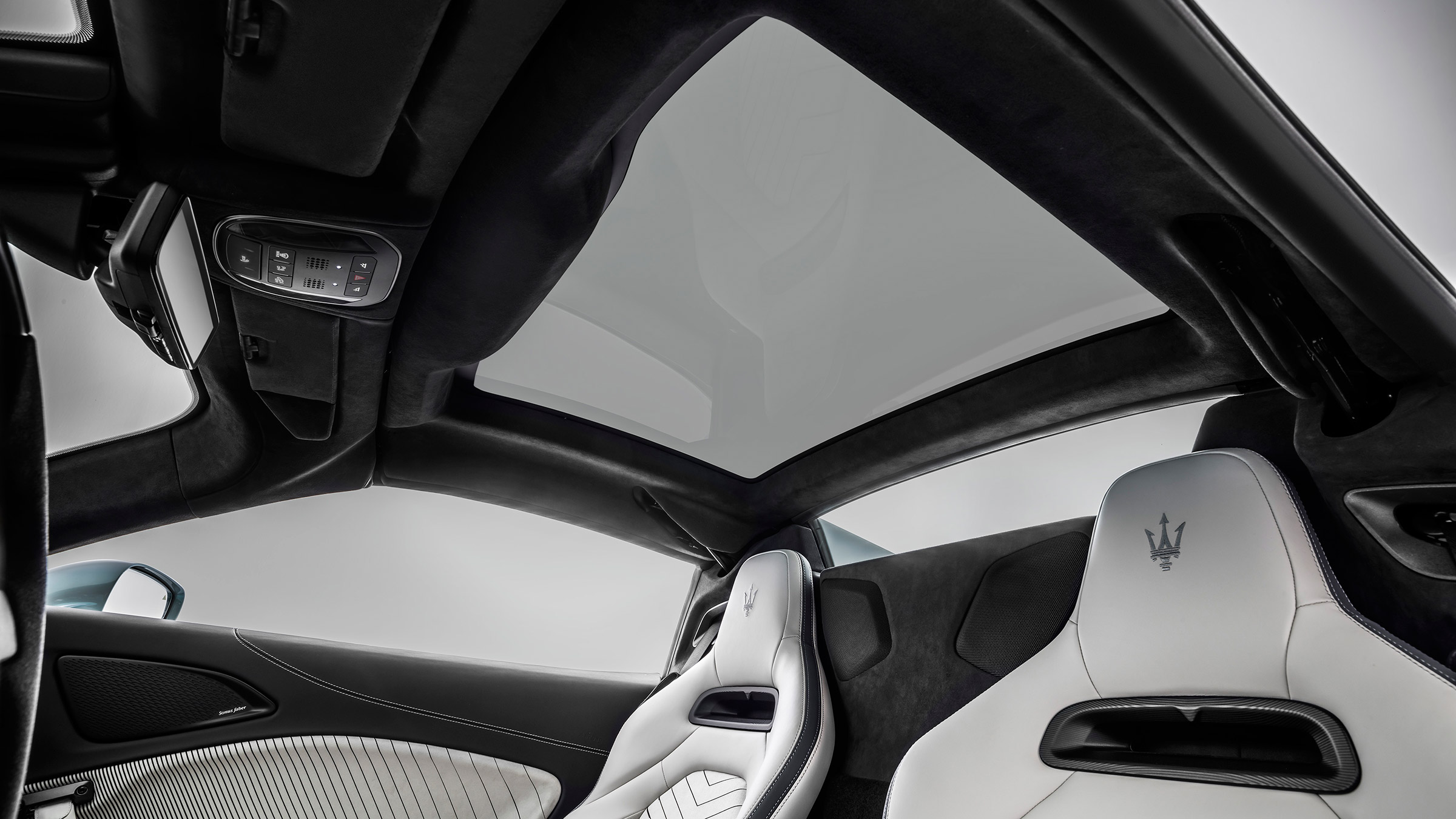 Maserati MC20 Cielo – roof