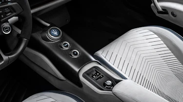 Maserati MC20 Cielo – console