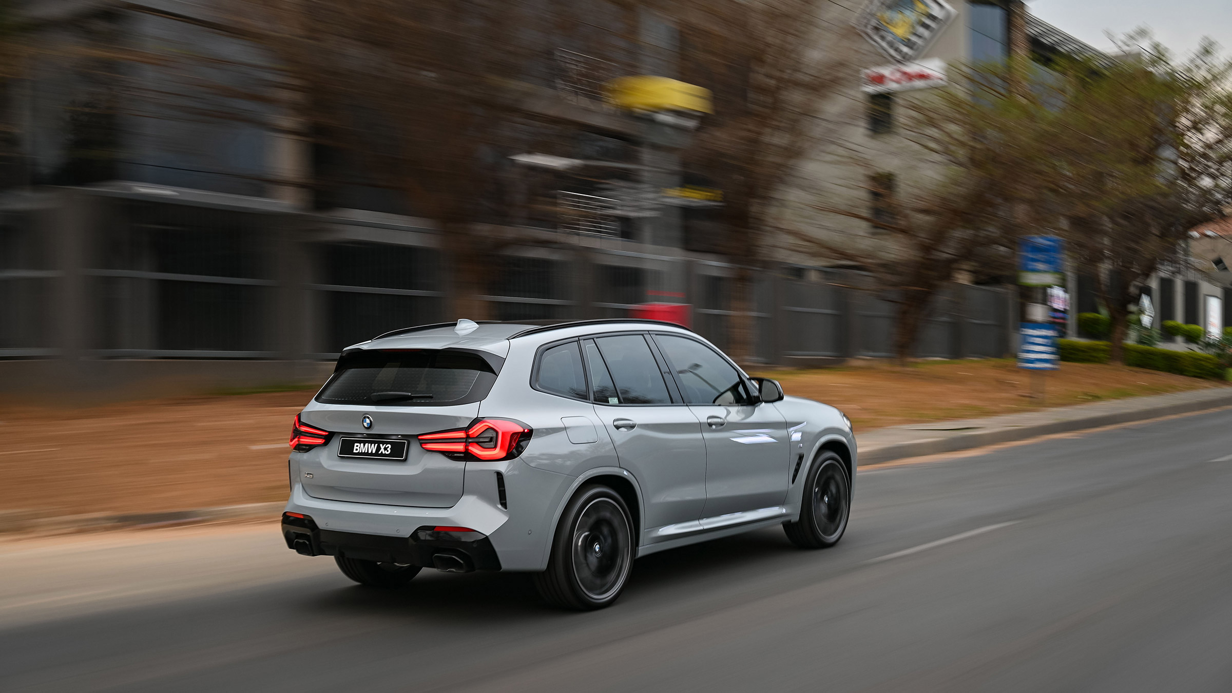 BMW X3 M40d – rear tracking