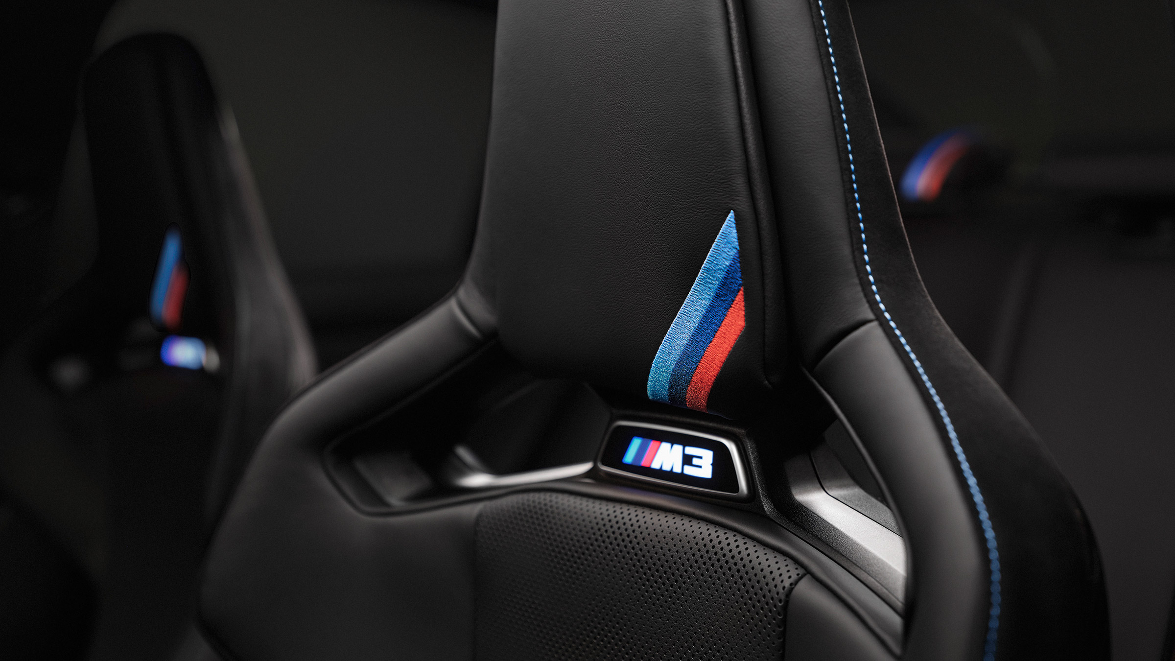 BMW M4 50 Jahre – seatback
