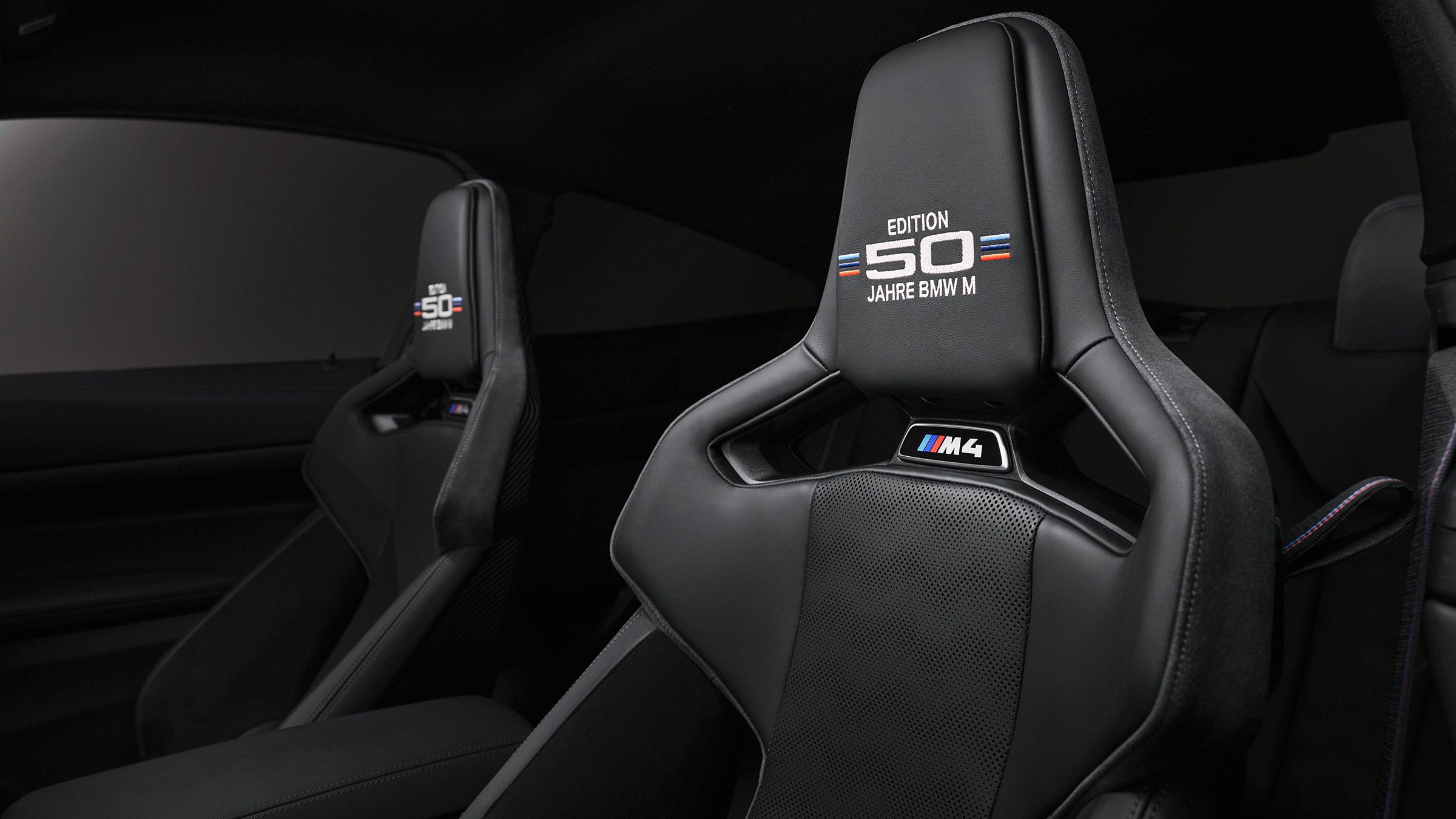 BMW M4 50 Jahre – bucket