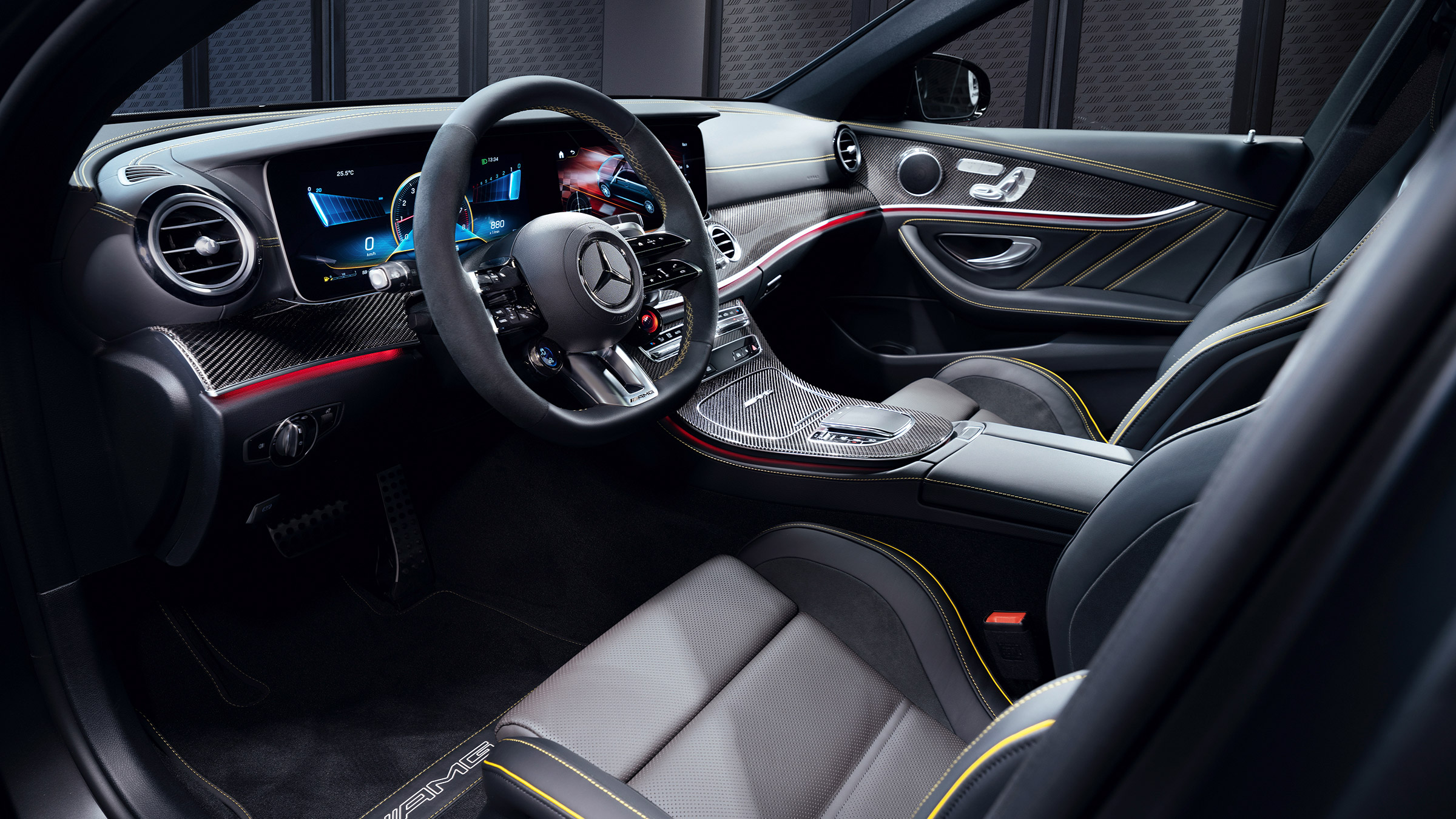 Mercedes-AMG E63 S Final Edition – interior