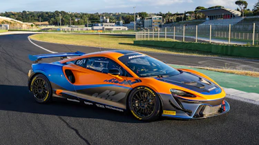 McLaren Artura GT4 – front