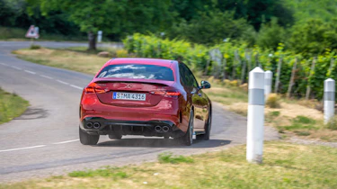 Mercedes-AMG C43 – rear cornering
