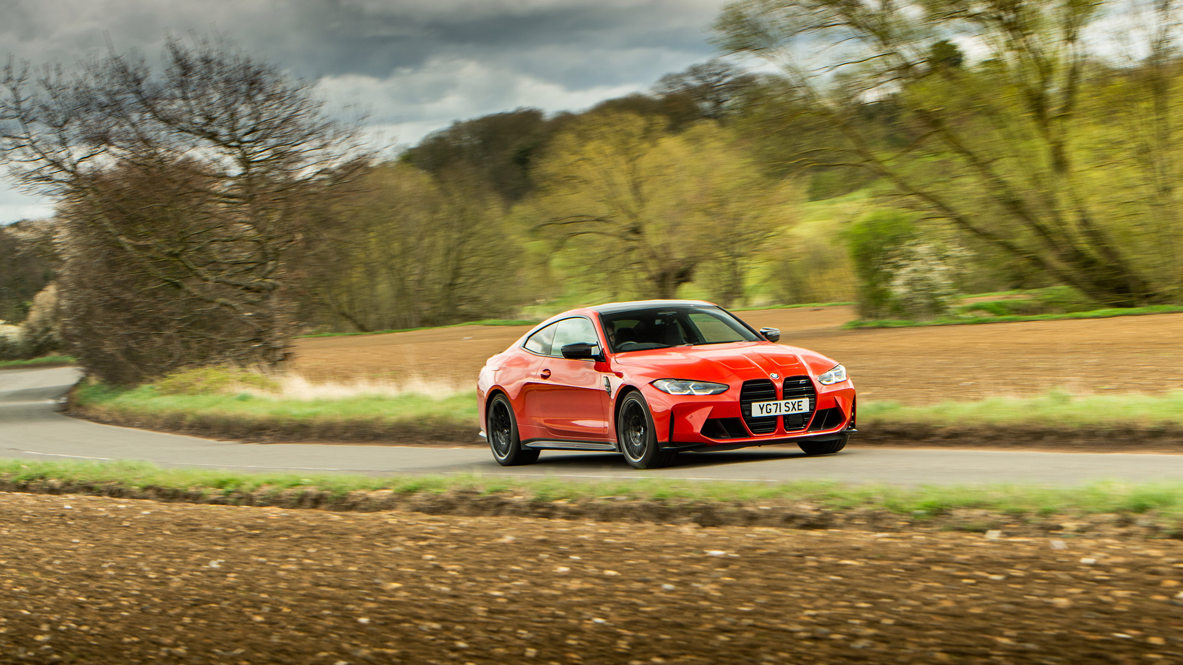 BMW M4 Competition xDrive – pan