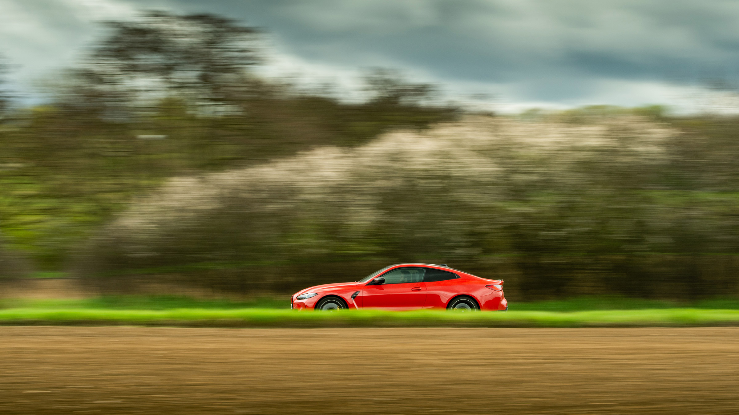 BMW M4 Competition xDrive – pan