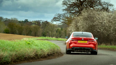 BMW M4 Competition xDrive – cornering