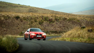BMW M4 Competition xDrive – front slide