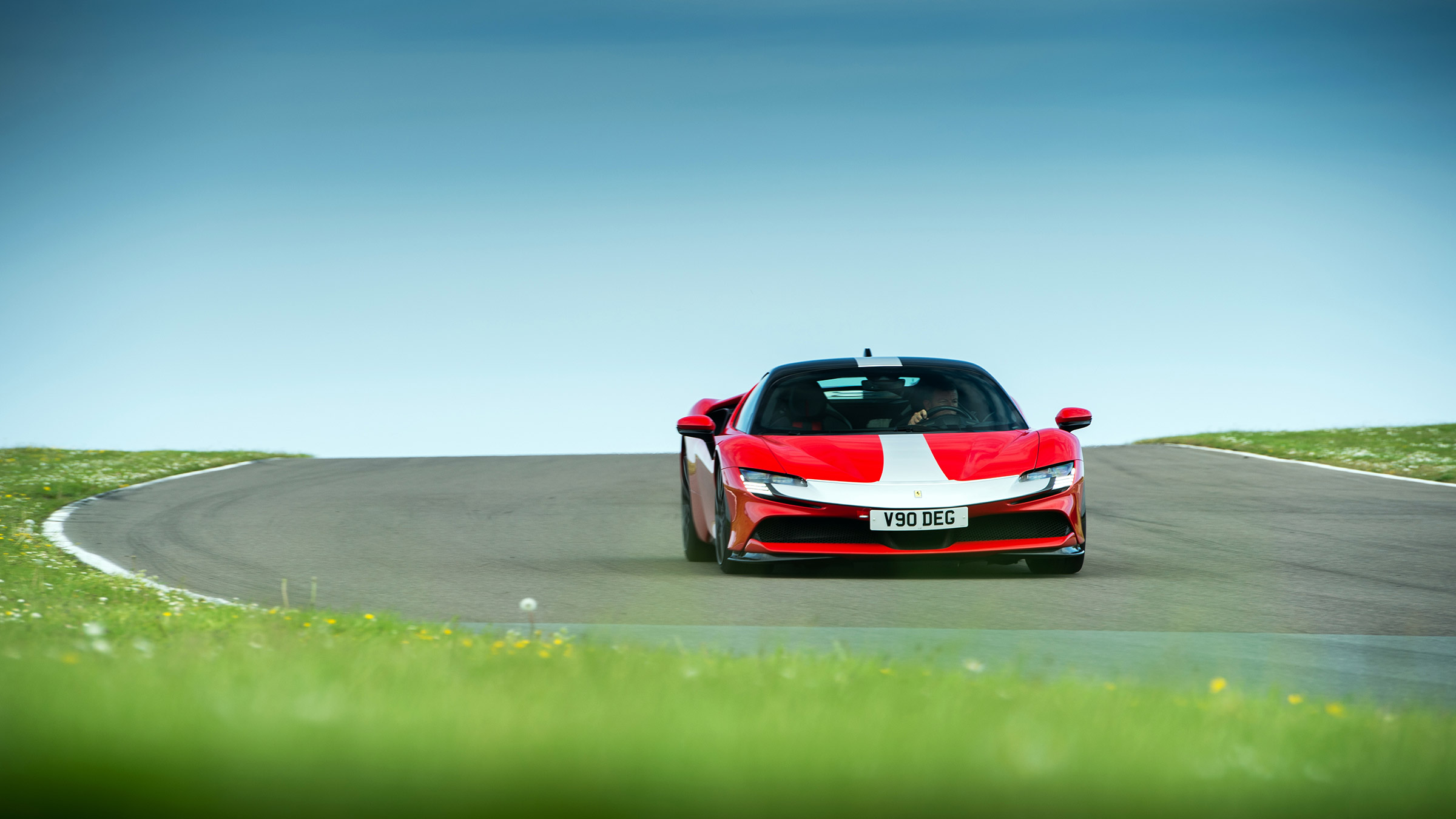 Ferrari SF90 Assetto Fiorano – nose