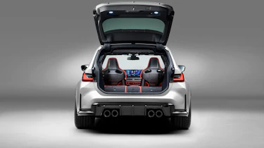 BMW M3 Competition Touring – boot open