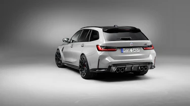 BMW M3 Competition Touring – rear header
