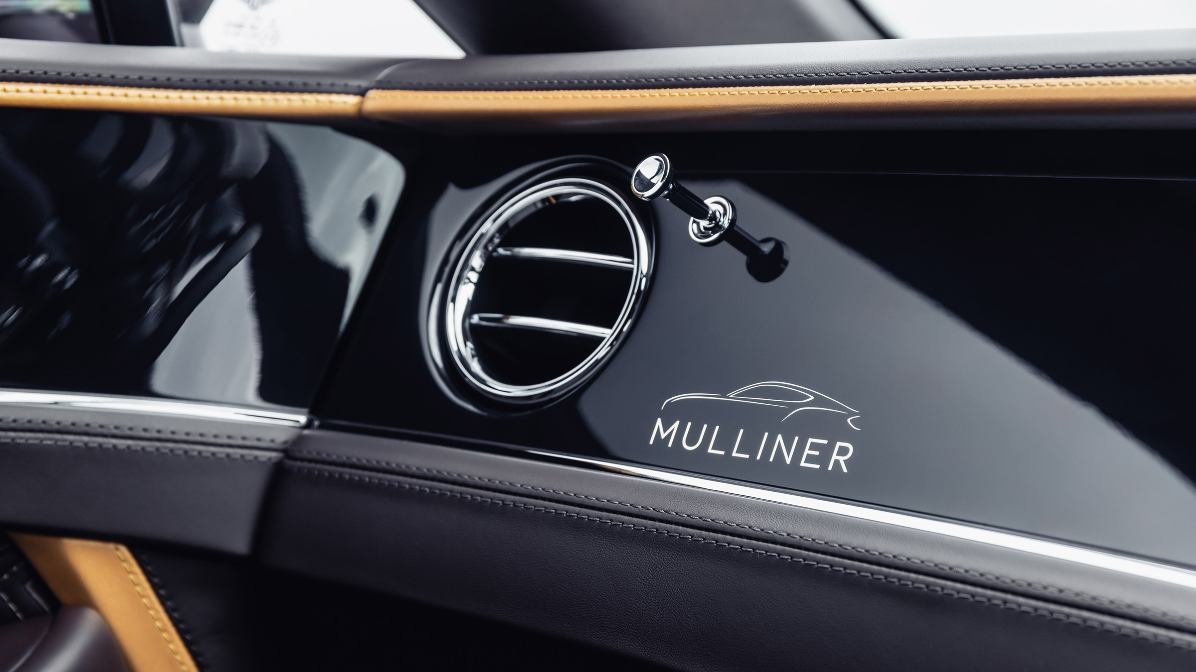 Bentley Continental GT Mulliner W12 – vent