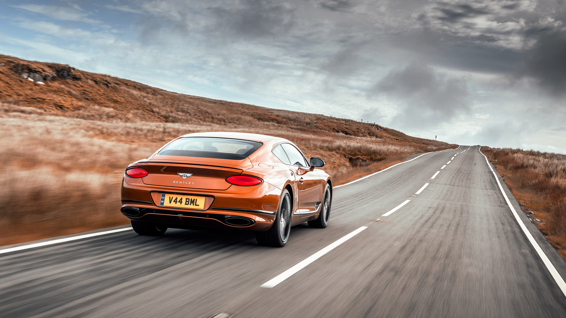 Bentley Continental GT Mulliner W12 – rear tracking