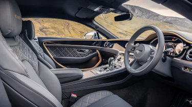 Bentley Continental GT Mulliner W12 – interior