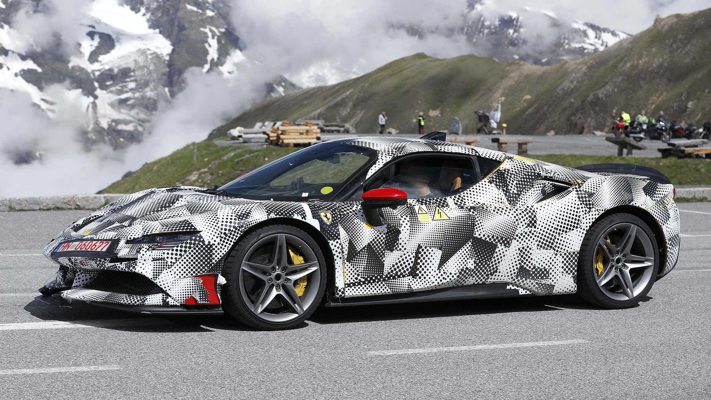 Ferrari SF90 mule – side
