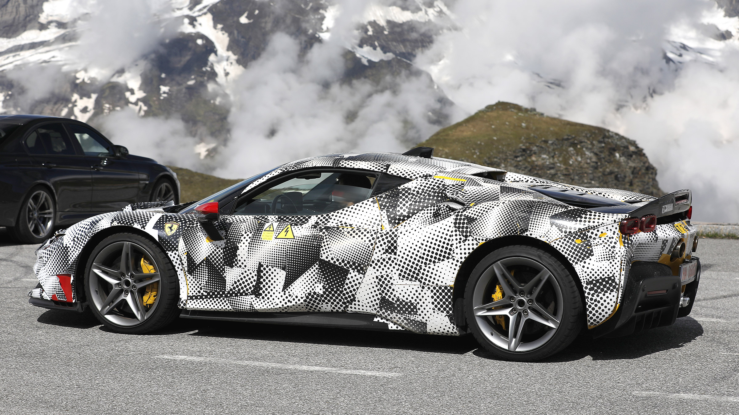 Ferrari SF90 mule – profile