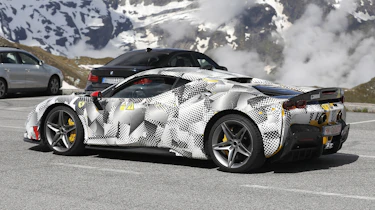 Ferrari SF90 mule – side