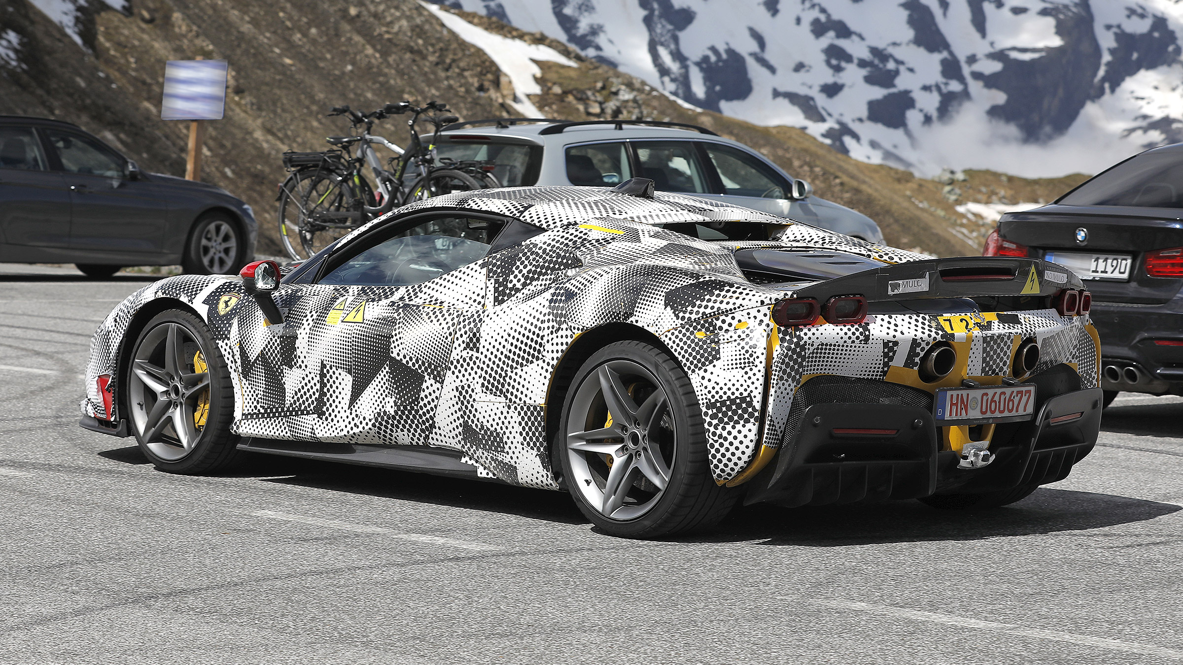 Ferrari SF90 mule – rear
