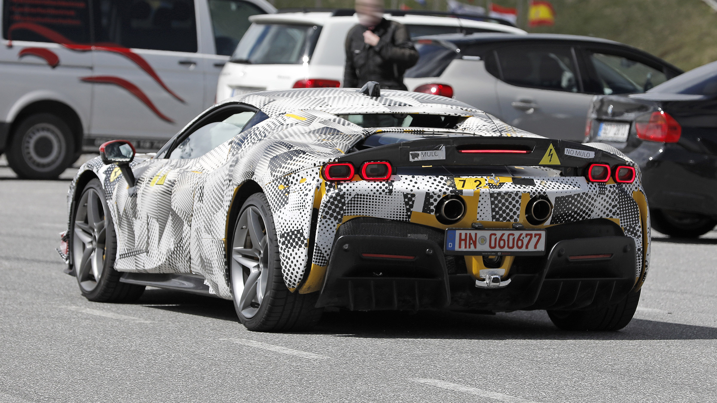 Ferrari SF90 mule – rear