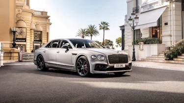 Bentley Flying Spur V8 S – front quarter