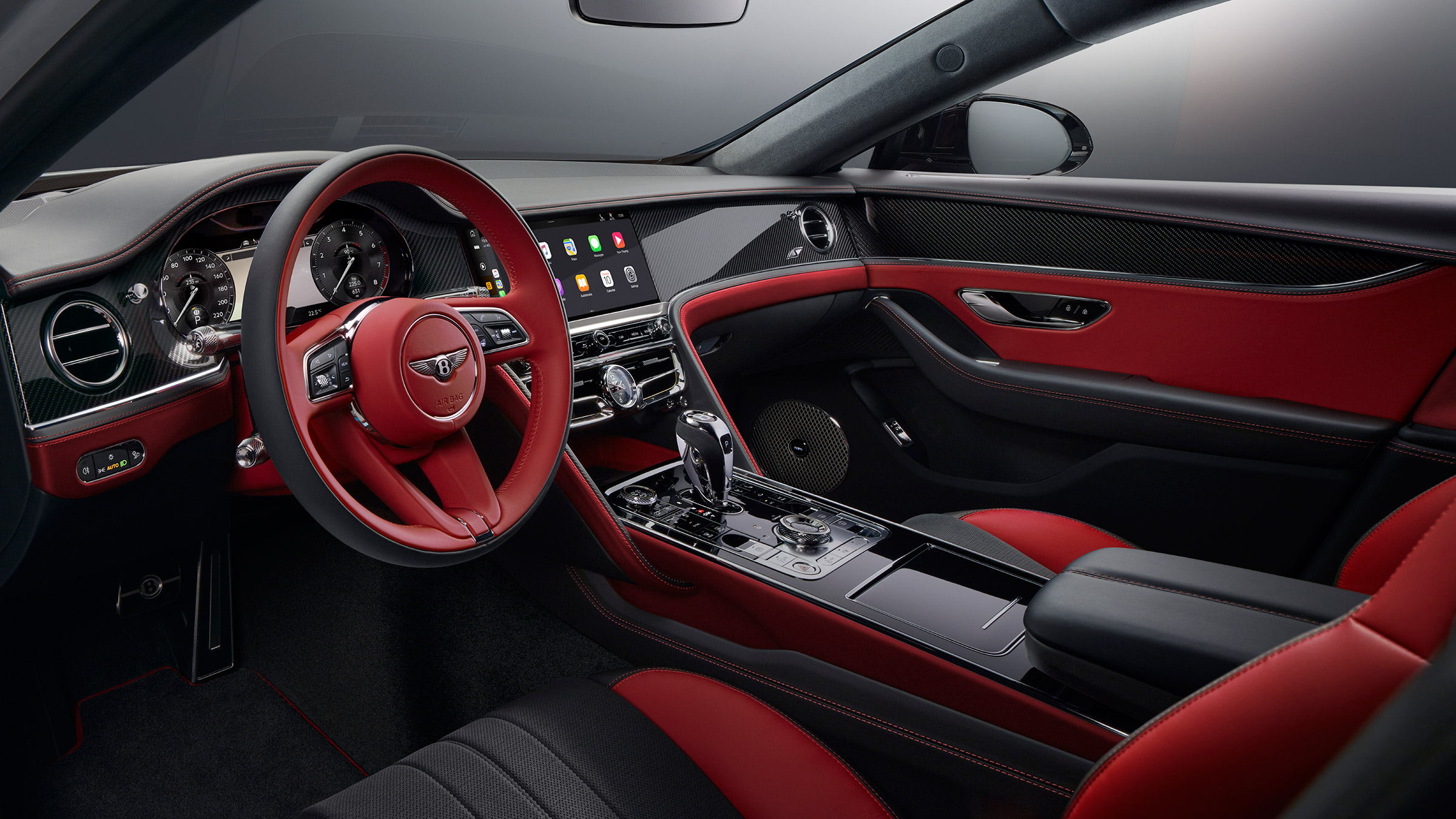 Bentley Flying Spur V8 S – cabin