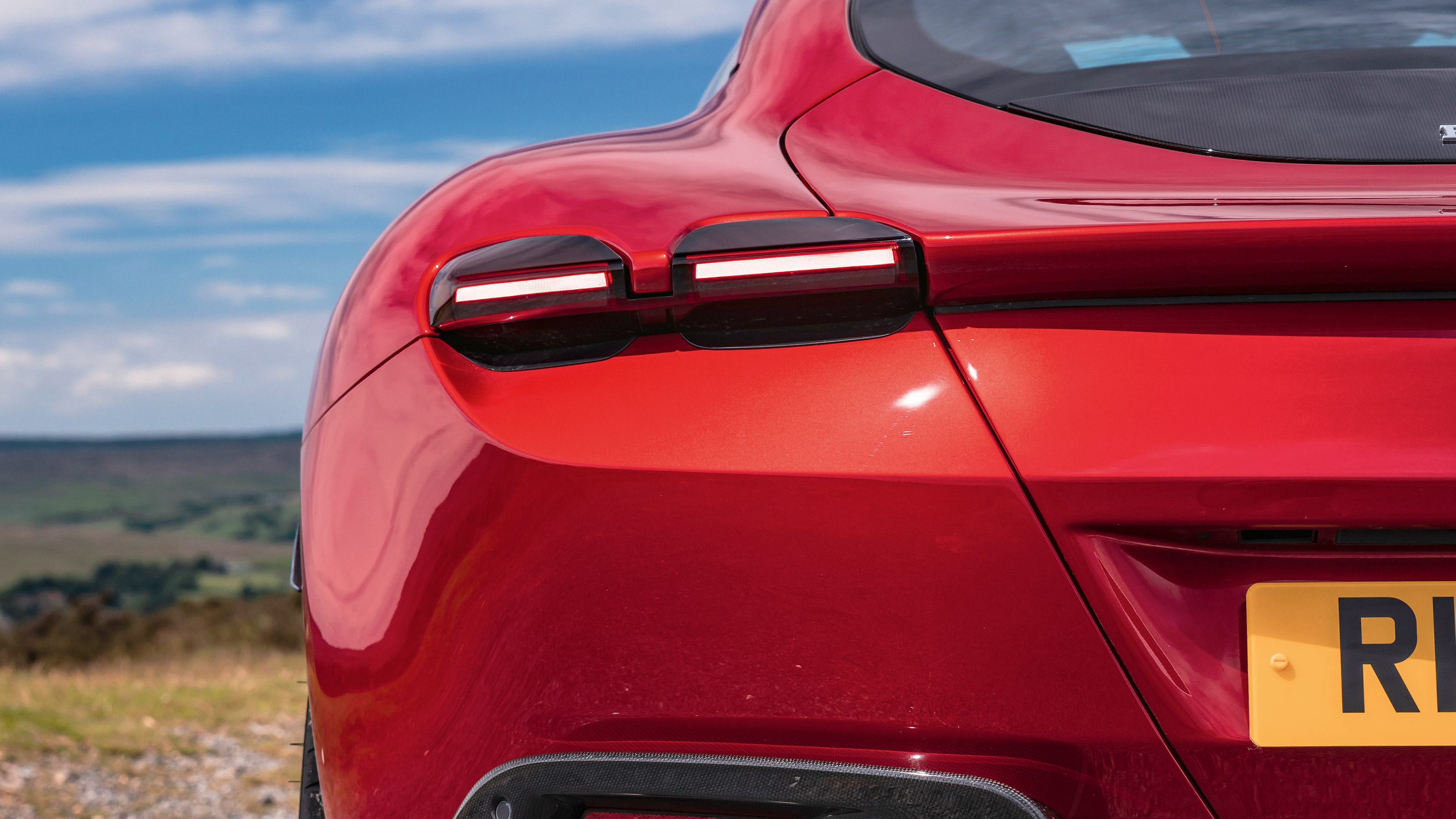 How to design a car head and tail lights
