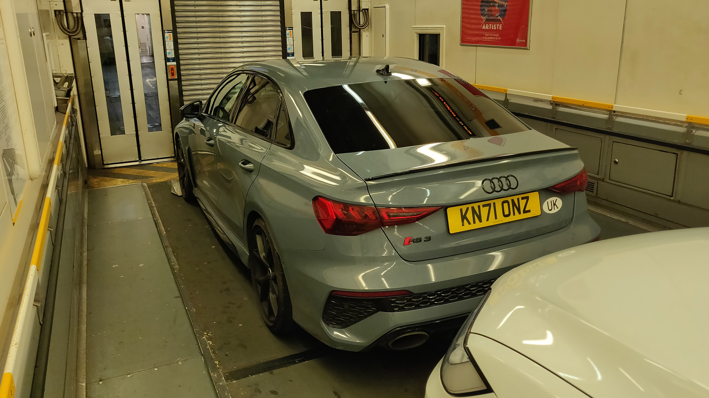 RS3 eurotunnel train