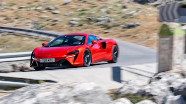 McLaren Artura corner