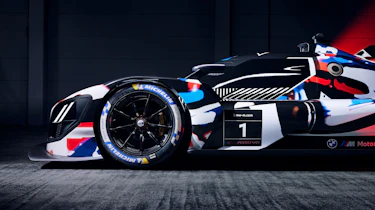 BMW M V8 Hybrid – front wheel