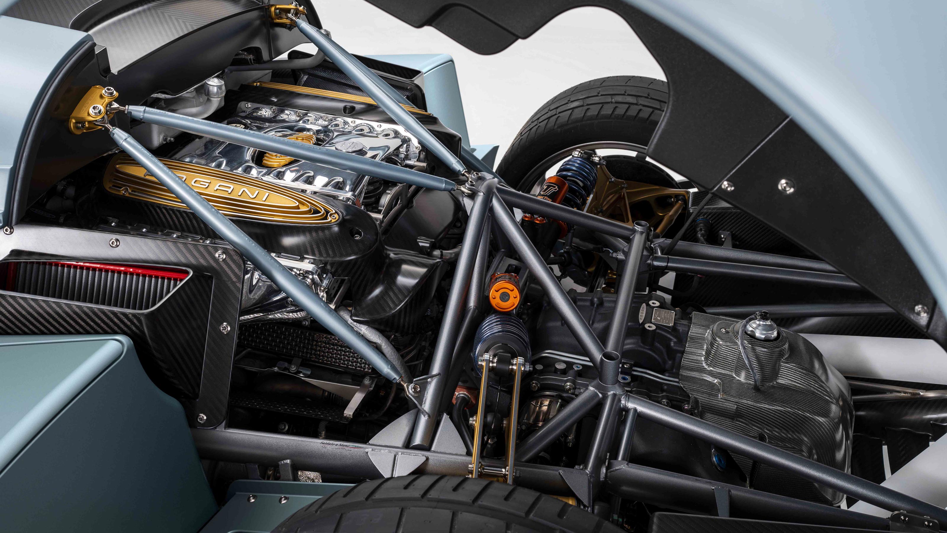 Pagani Huayra Codalunga engine