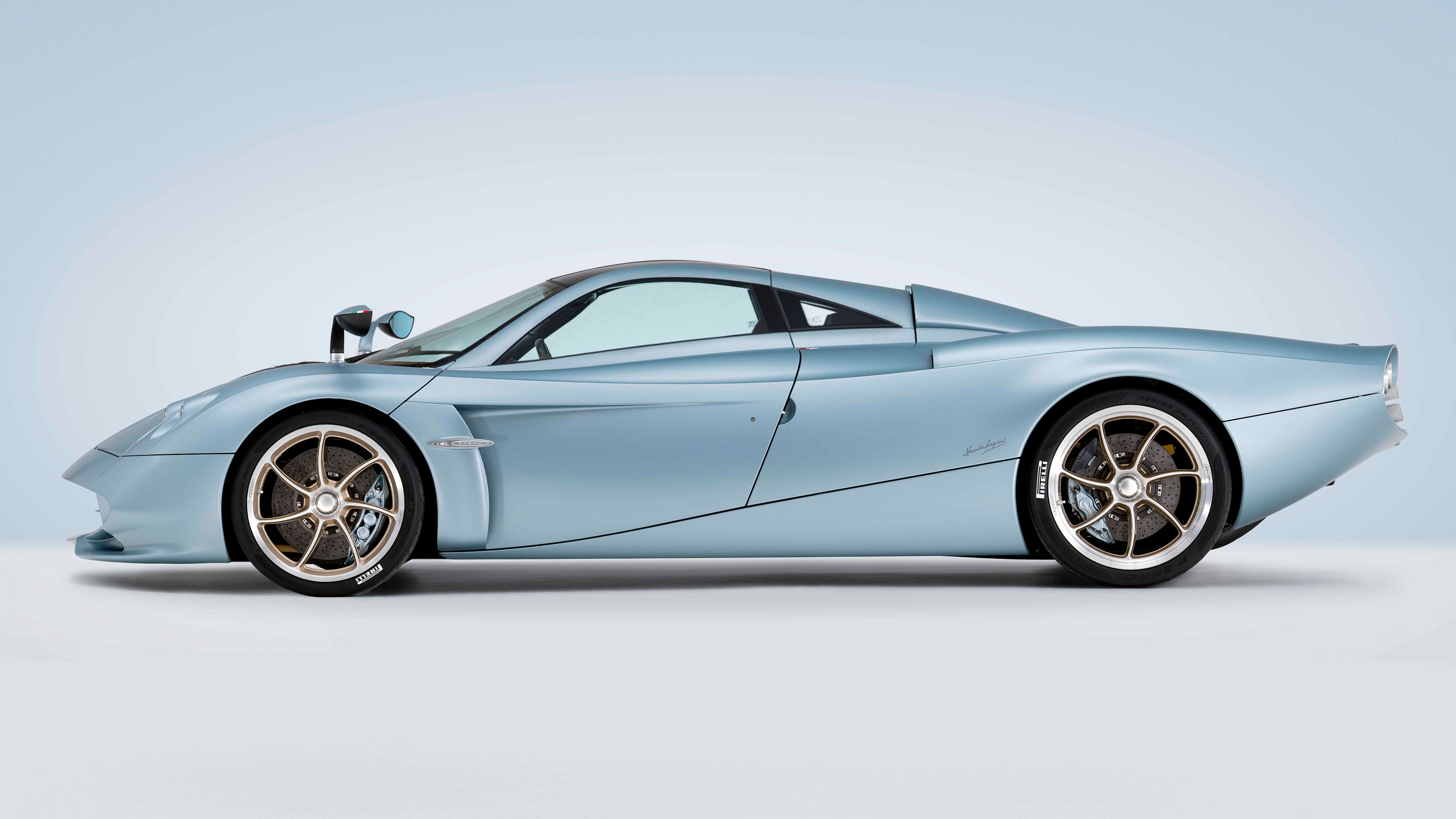 Pagani Huayra Codalunga profile