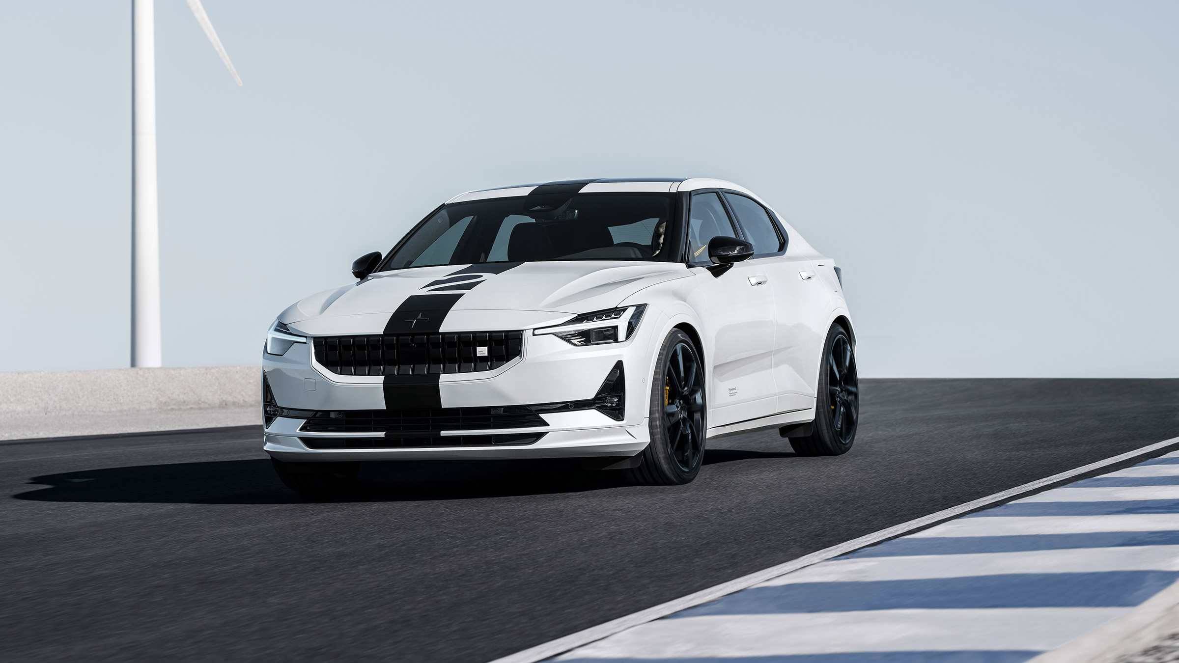Polestar 2 BST Edition 270 – stripe final front