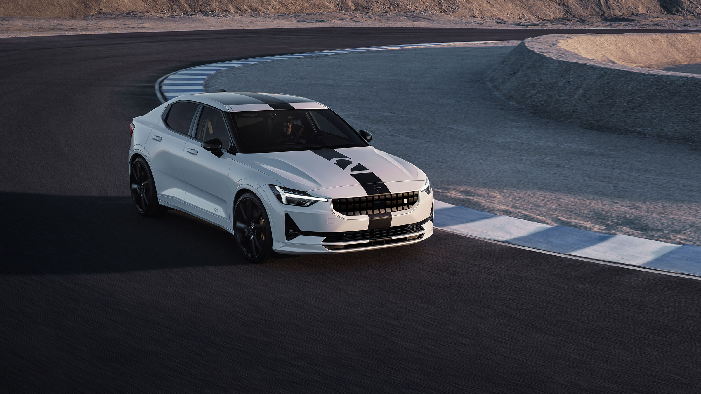 Polestar 2 BST Edition 270 – stripe corner