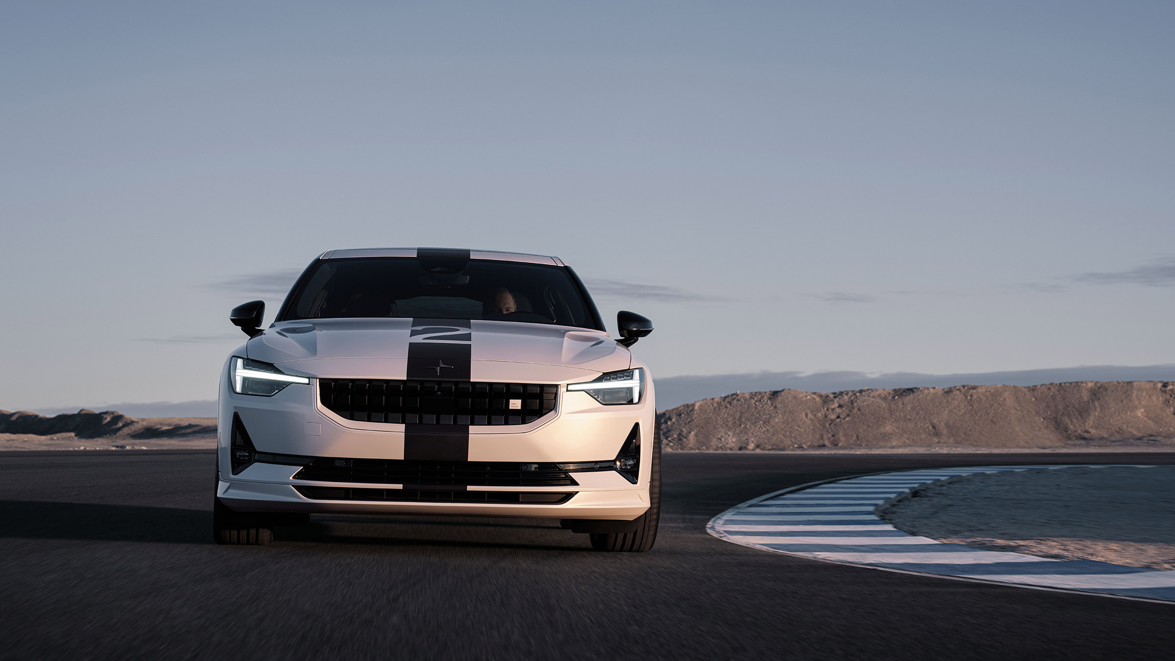 Polestar 2 BST Edition 270 – stripe nose
