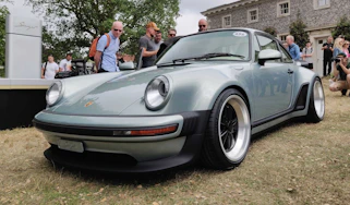 Porsche 911 Turbo reimagined by Singer