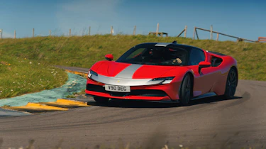 Ferrari SF90 Assetto Fiorano – front