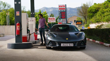 Lotus Emira – fuel fill