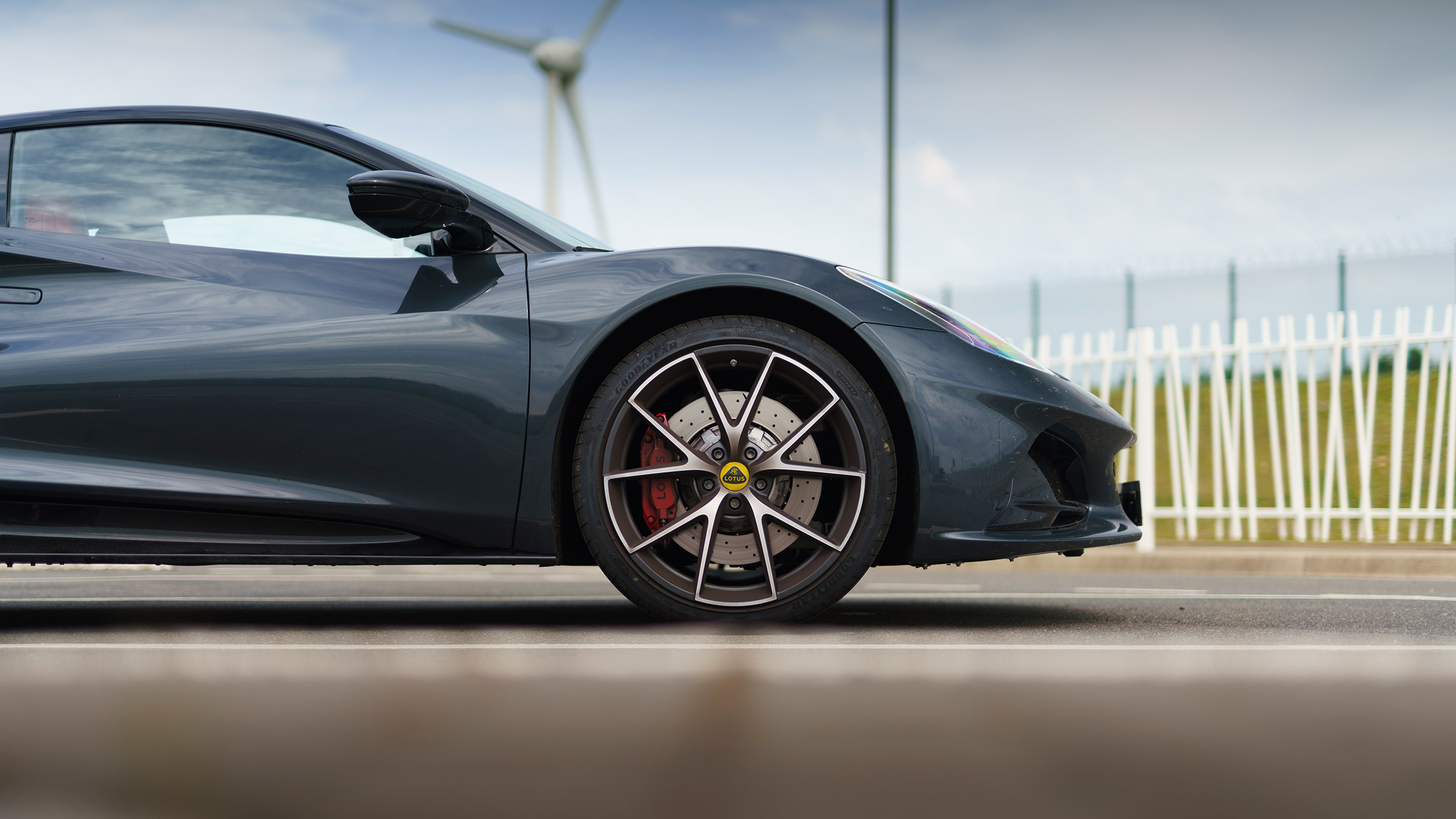 Lotus Emira – wheel