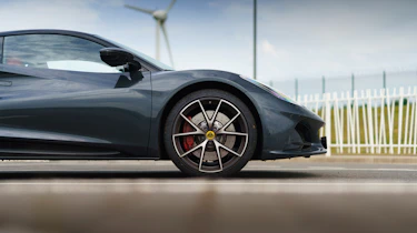 Lotus Emira – wheel