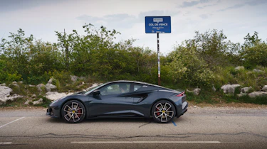 Lotus Emira – col de vence