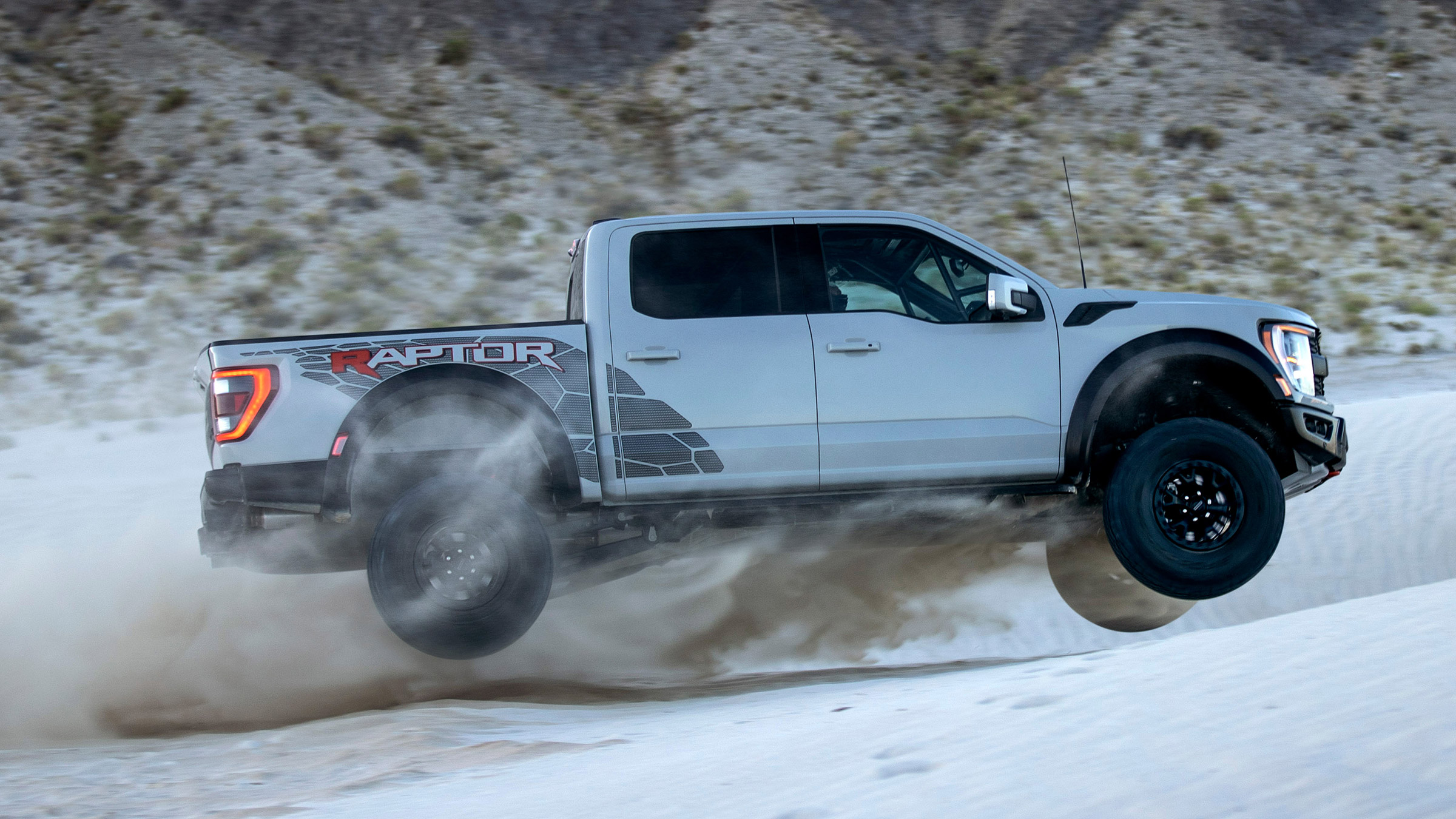 Ford F-150 Raptor R – side