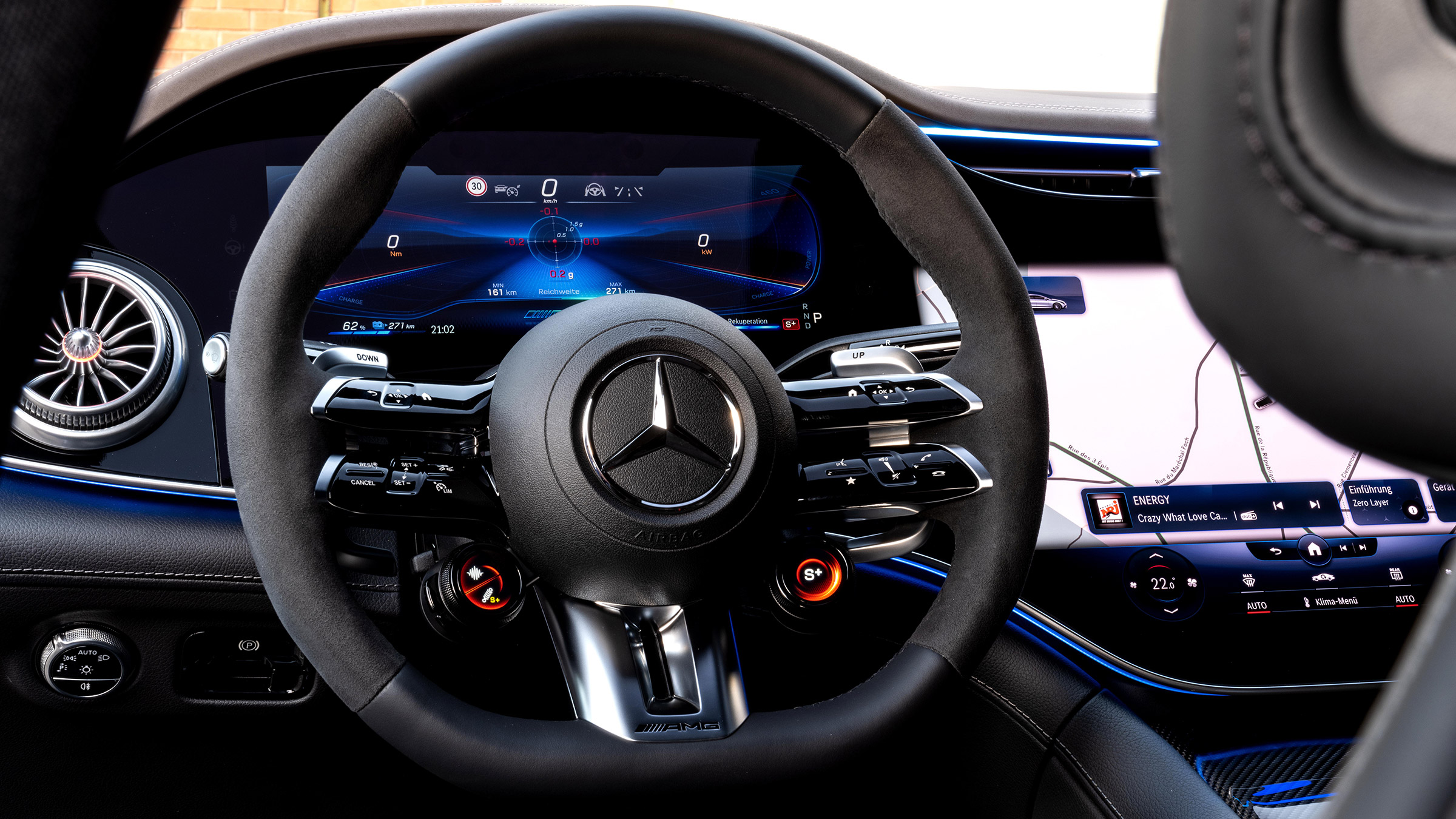 Mercedes-AMG EQE53 – steering wheel