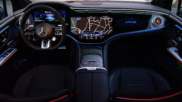 Mercedes-AMG EQE53 – dash