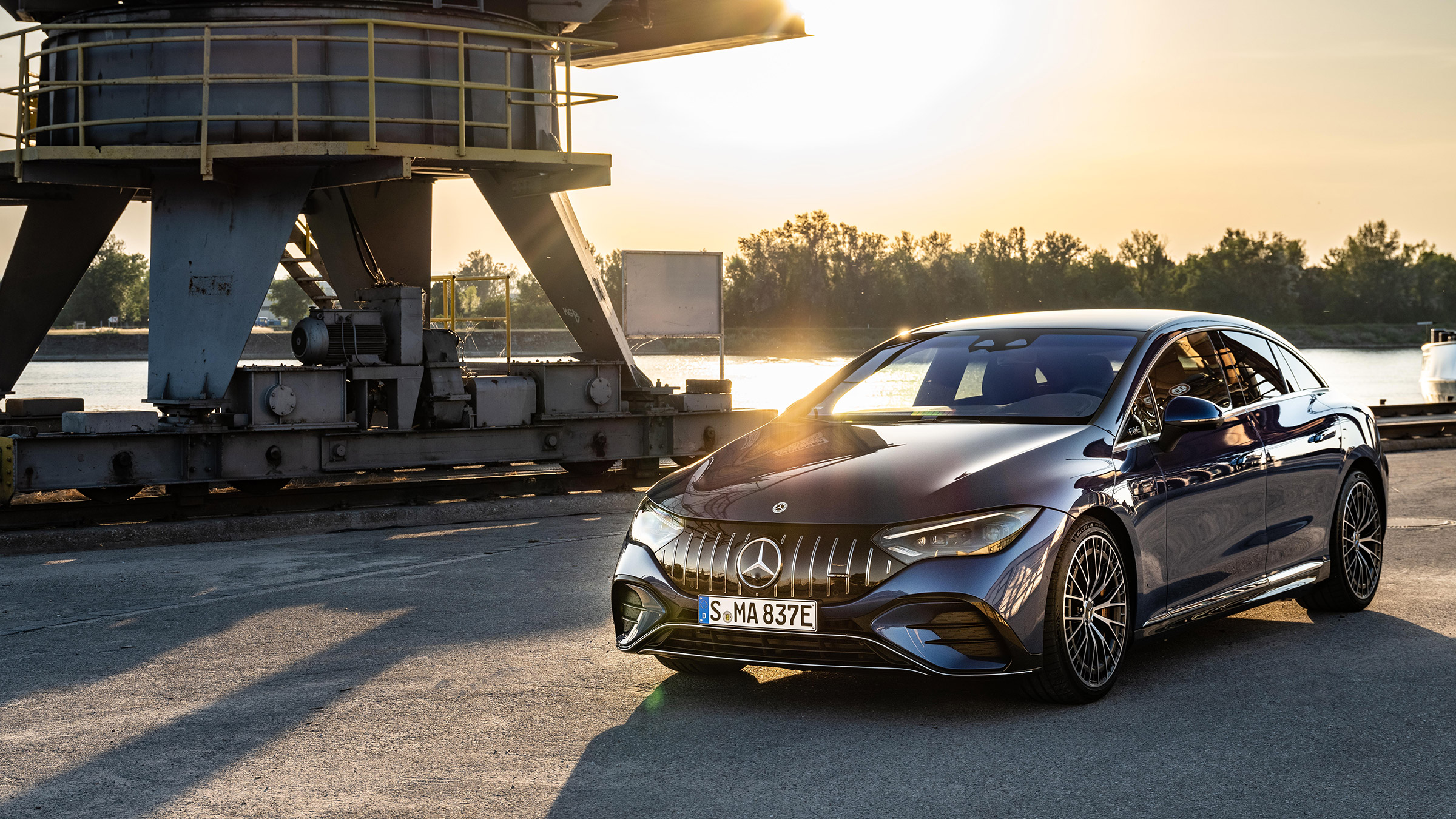 Mercedes-AMG EQE53 – front