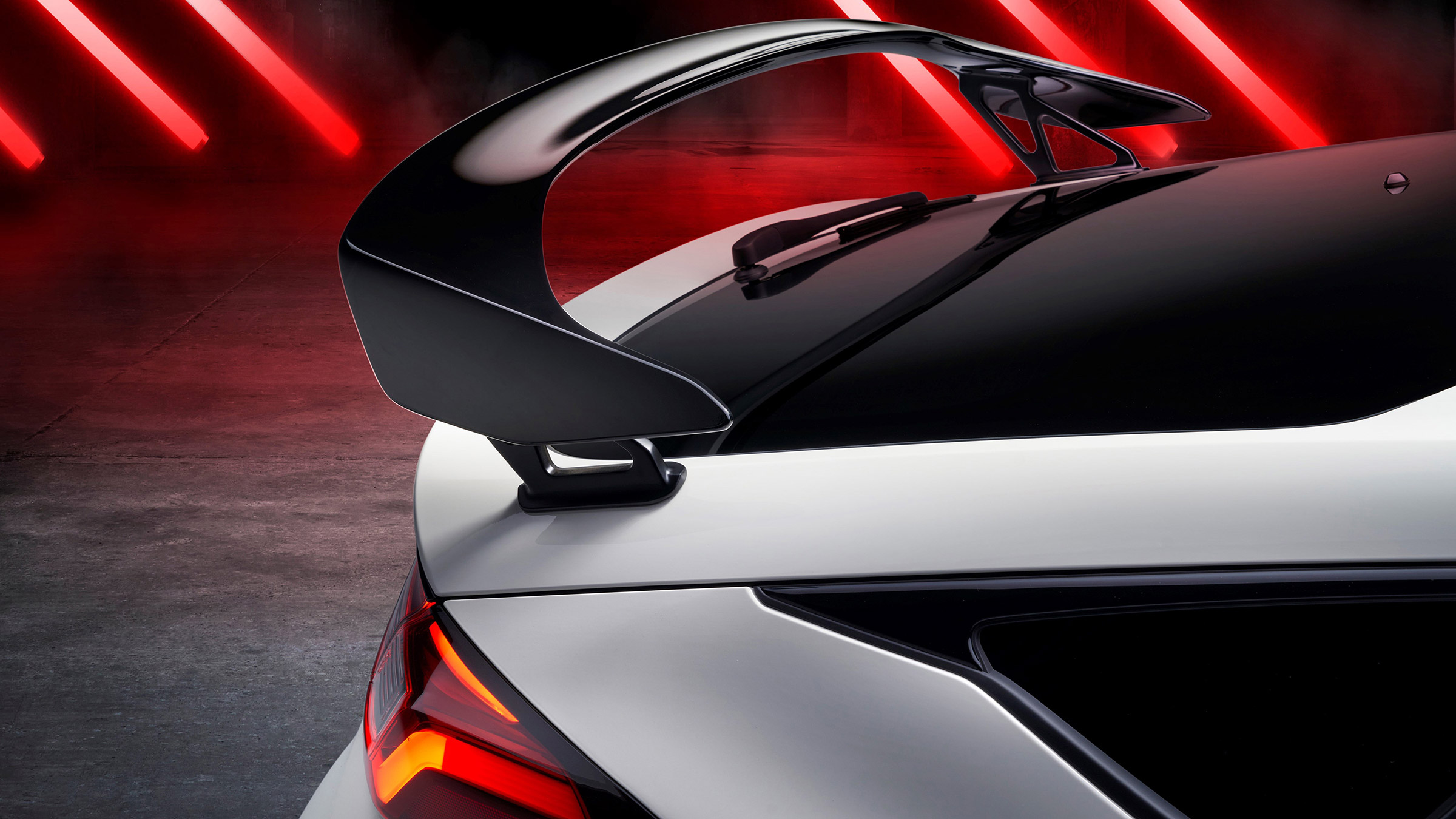 Honda Civic Type R – wing