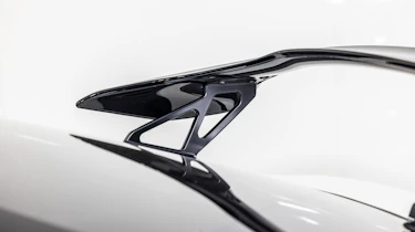 Honda Civic Type R studio – wing
