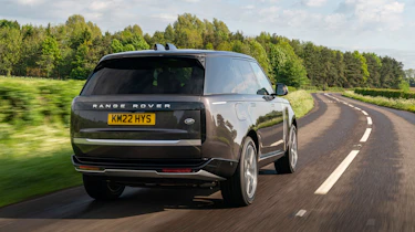 Range Rover 2022 review – rear tracking